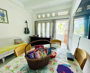 Private 2 bedroom Apartment with breakfast